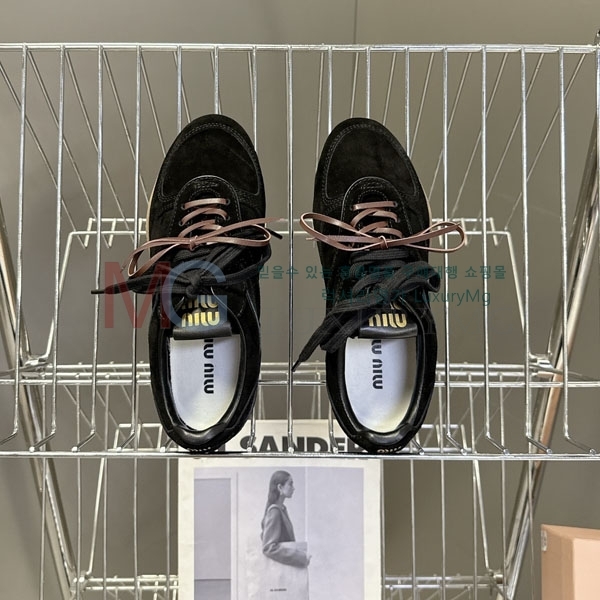 ���� �̿�̿� ����Ŀ�� MI3378924-1