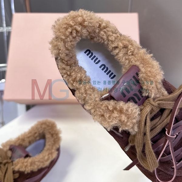 ���� �̿�̿� ����Ŀ�� MI3378923-2