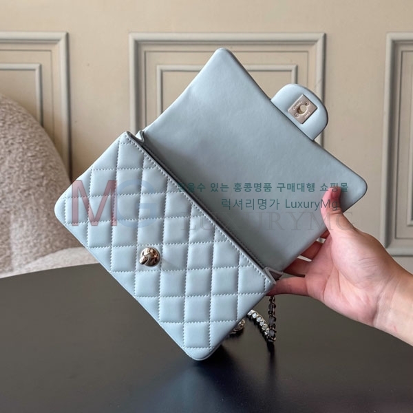 ��* Ŭ���� ���̴� �ڵ�� AS2431-507