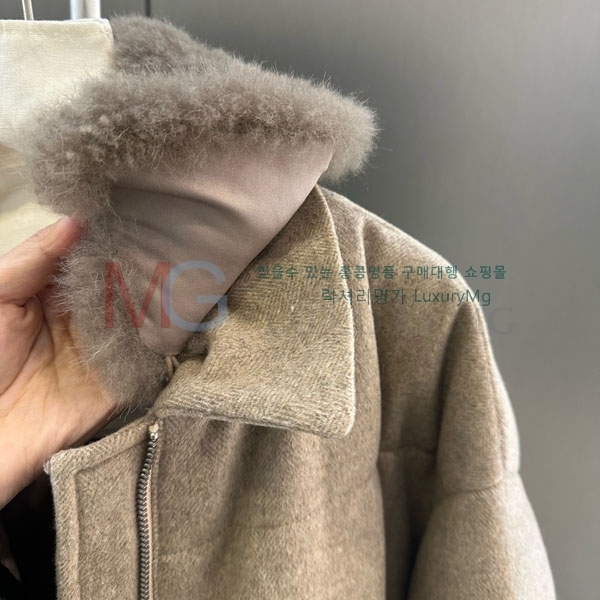 ���� ���ڷ� ��ġ�ڸ� �ٿ� �е� BC52354066-2