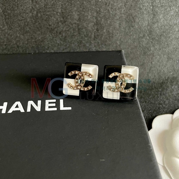 ��* �Ͱ��� CHA657808-12