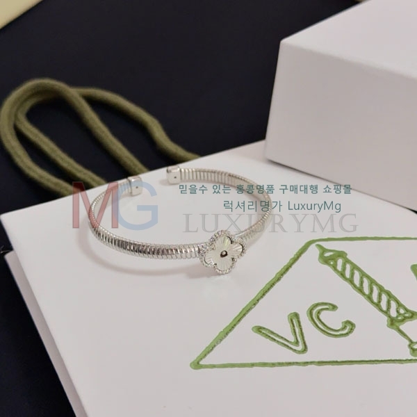 ��Ŭ���� �� ���� ���� VA45023-10