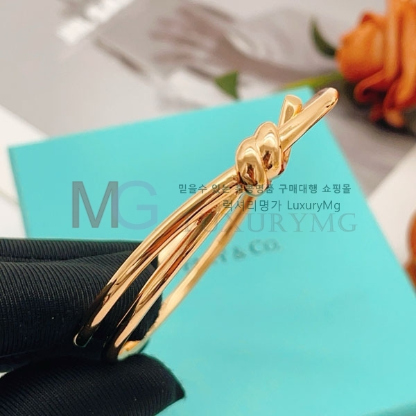 Ƽ�Ĵ� ���� �������� TF45608-4