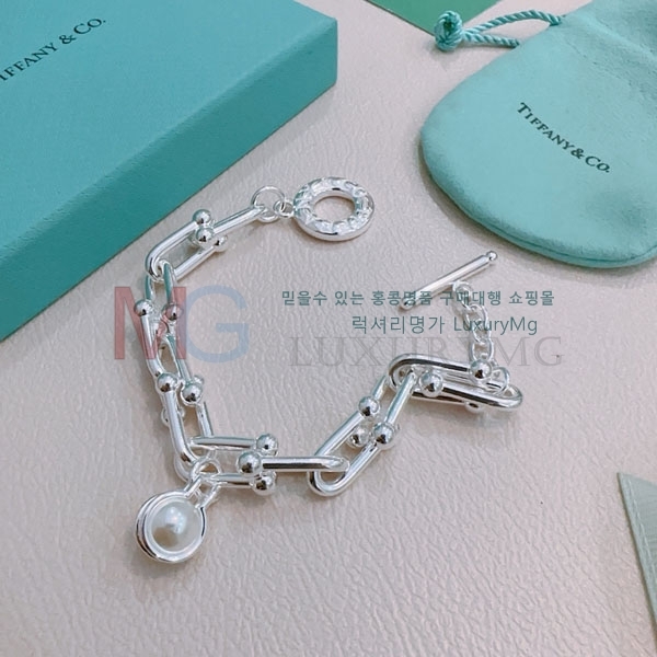 Ƽ�Ĵ� ���� �������� TF45608-9