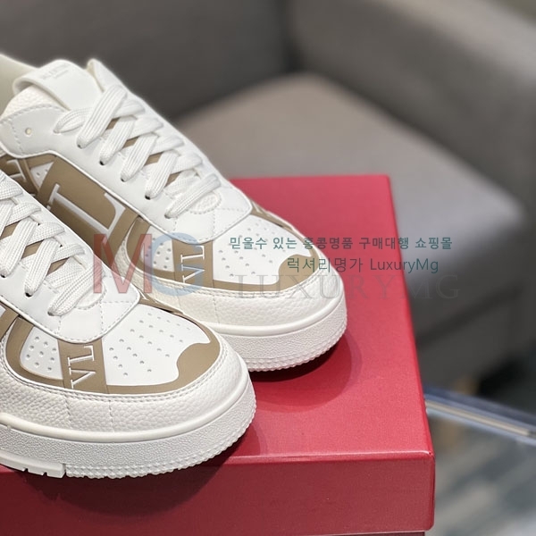  ���� �߷�Ƽ�� ����Ŀ�� V6A36605-1