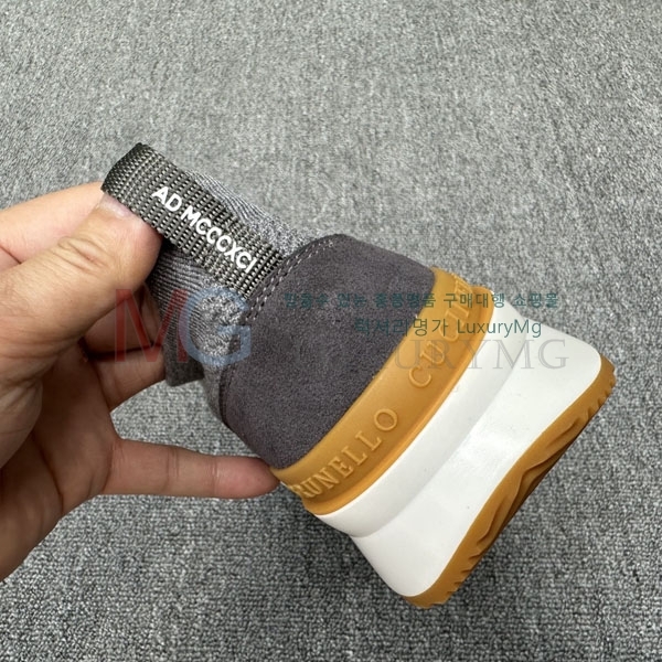 ���ڷ� ��ġ�ڸ� ����Ŀ�� BC771153-2