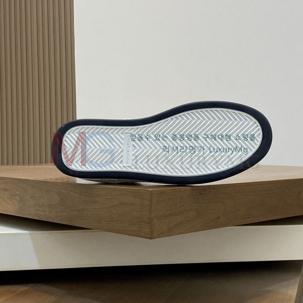 ���� ���ζ� �ϴ�ž 1YSL552669-1