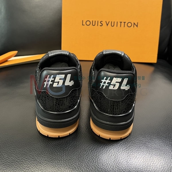 ���� ����*�� ����Ŀ�� 2LV018806