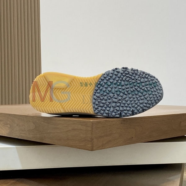 ���ڷ� ��ġ�ڸ� ����Ŀ�� BC775483-1