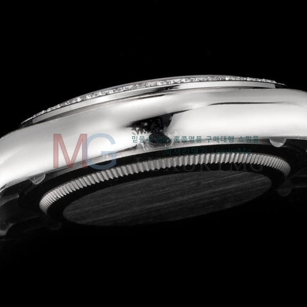 �η��� ���̽��� �����䳪 �ð� R1311500-5