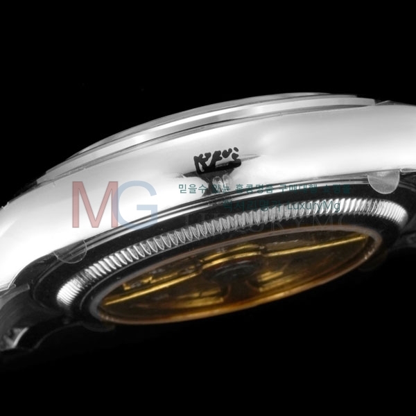 �η��� ���̽��� �����䳪 �ð� R1311500-4