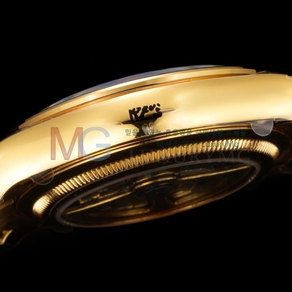 �η��� ���̽��� �����䳪 �ð� R1311500-1