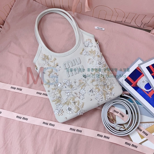 �̿�̿� ũ����Ż ���̺� �����-201