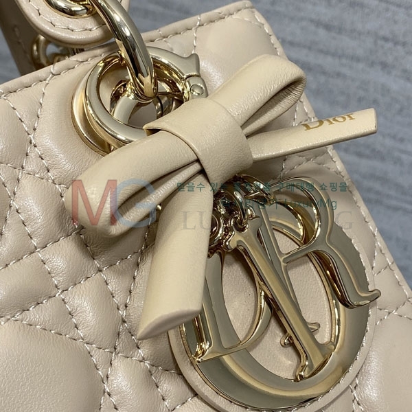 ��� ���� ���̵�� M078010-2