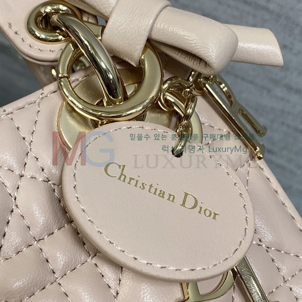 ��� �̴� ���̵�� M754210-1