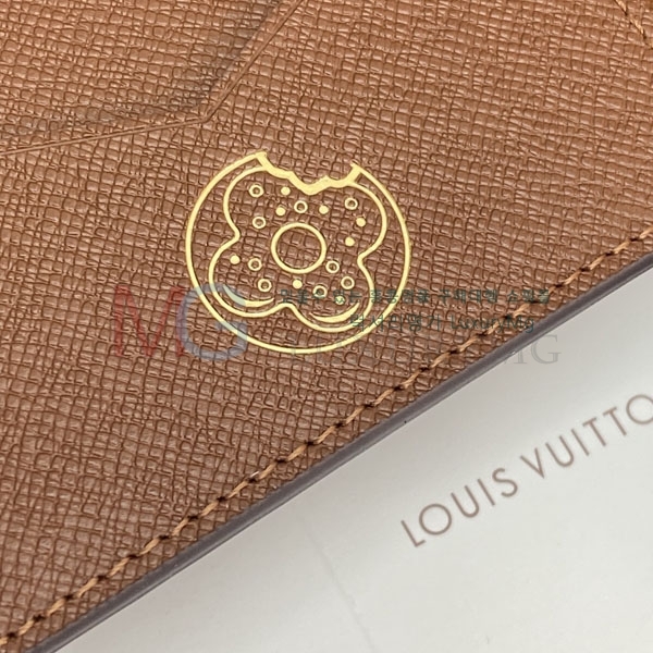 ���̺��� �н���Ʈ Ŀ�� �������� M28281-2