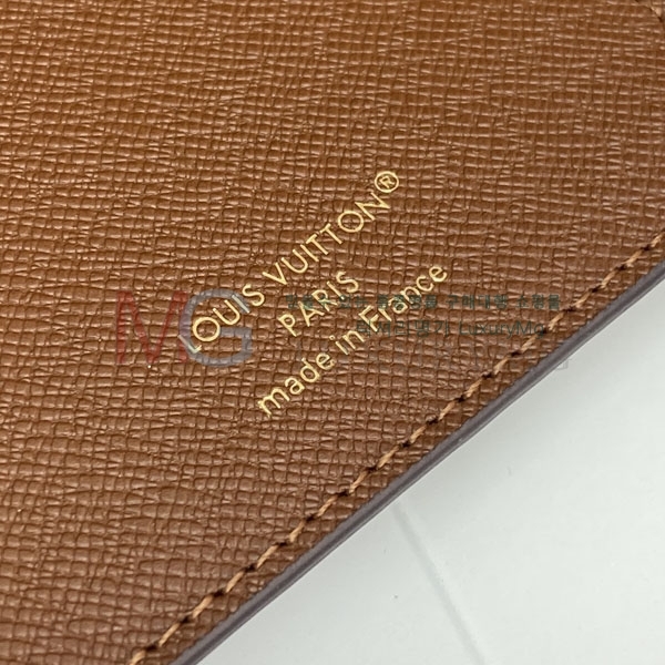 ���̺��� �н���Ʈ Ŀ�� �������� M28281-2