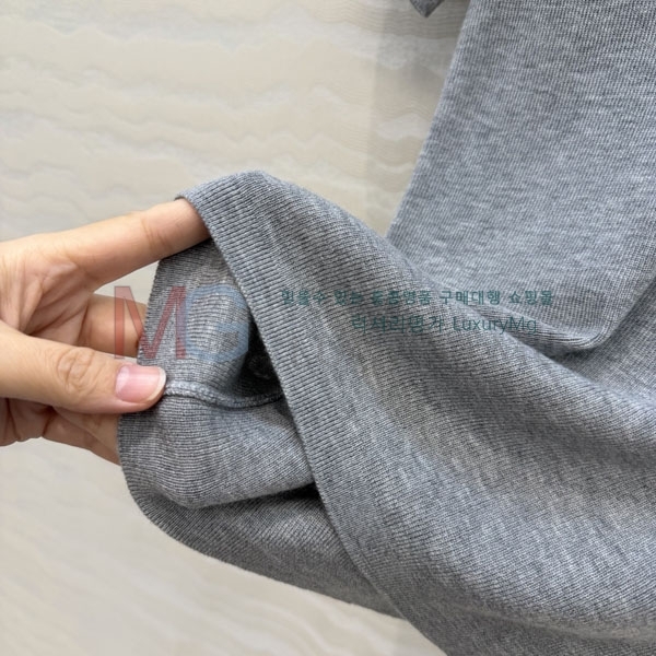 ���� �̿�̿� ���� Ƽ���� MU484650-9