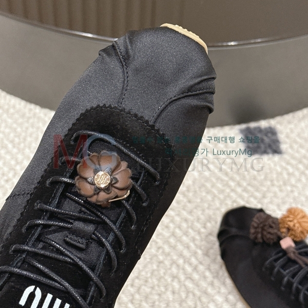 ���� �̿�̿� ����Ŀ�� MI528193-1