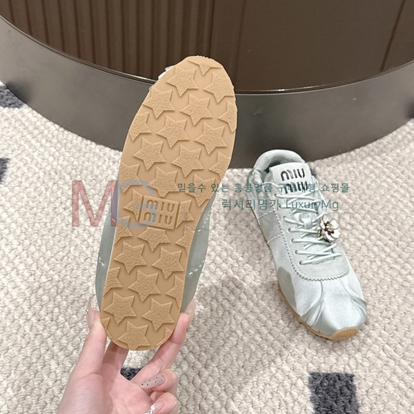 ���� �̿�̿� ����Ŀ�� MI528193-3