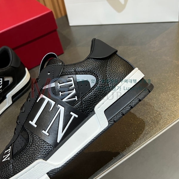 ���� �߷�Ƽ�� ����Ŀ�� VA558043-3