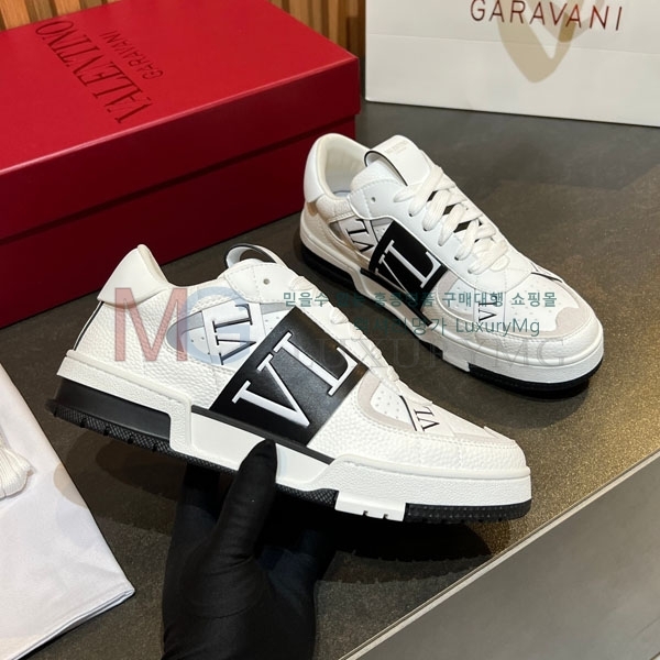 ���� �߷�Ƽ�� ����Ŀ�� VA558043-2