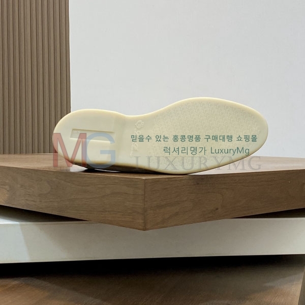 ���� �η�**�� ĳ�־� ���� 3LP580114-8