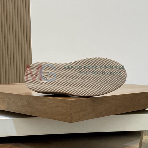 ���� ����*�� ����Ŀ�� L0558871