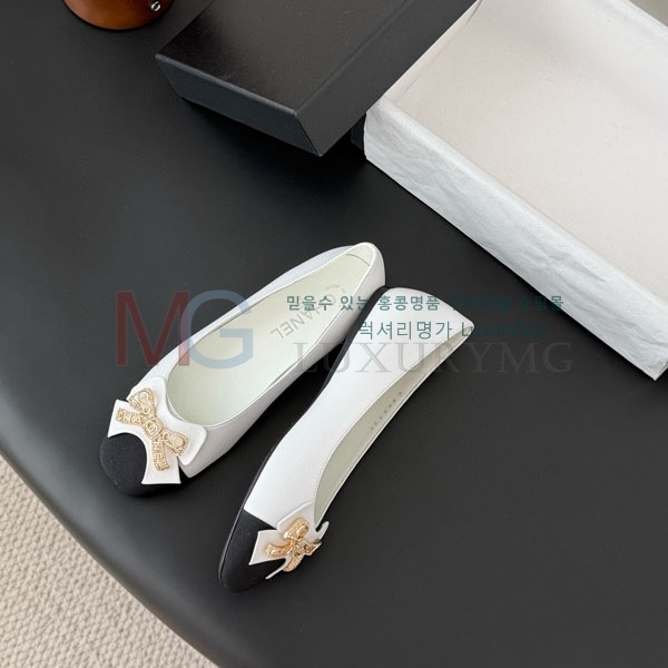 ���� ��*  �÷����� A7116602