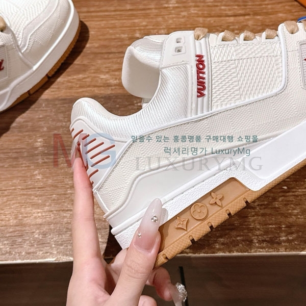 �������� ����*�� ����Ŀ�� LV618883-4