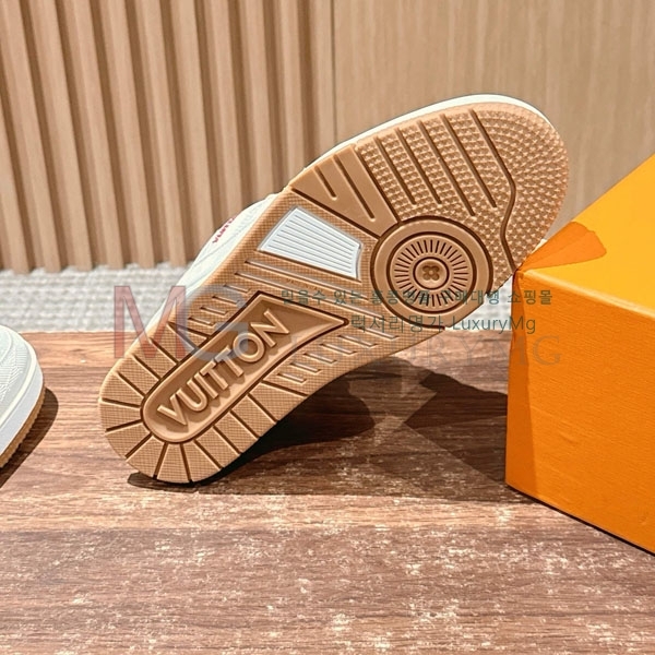 �������� ����*�� ����Ŀ�� LV618883-4