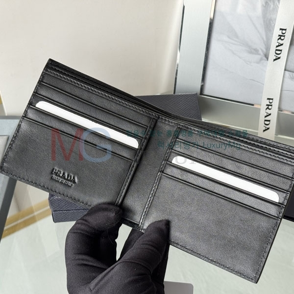 ����� ������ 2M0513-52