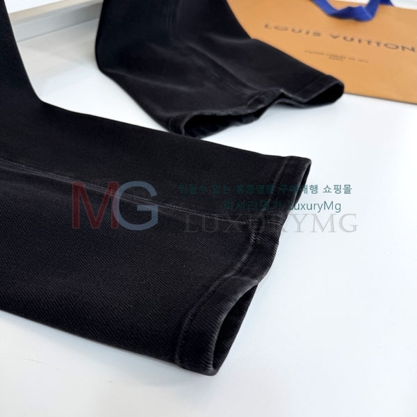 ���� ���̺��� û���� LV326753