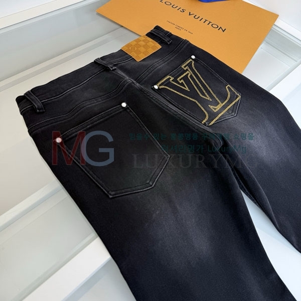 ���� ���̺��� û���� LV326753