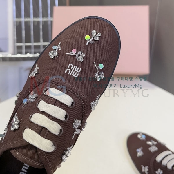 ���� �̿�̿� ����Ŀ�� 2M559044-1