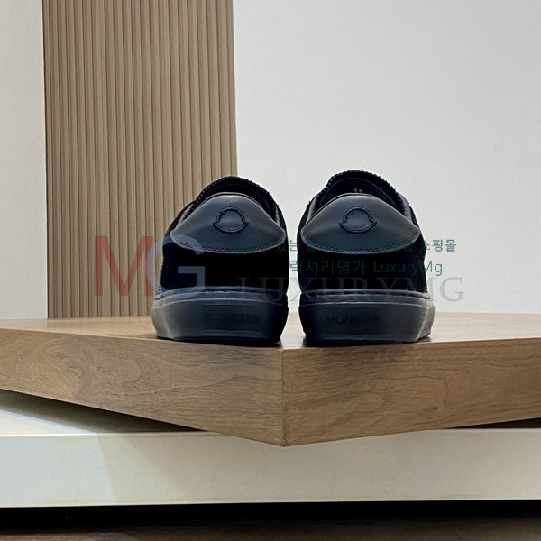 ���� ��**�� ����Ŀ�� MO699033-7