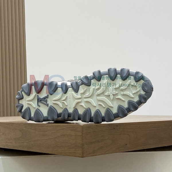 ���� ���̺��� ����Ŀ�� L895503-4