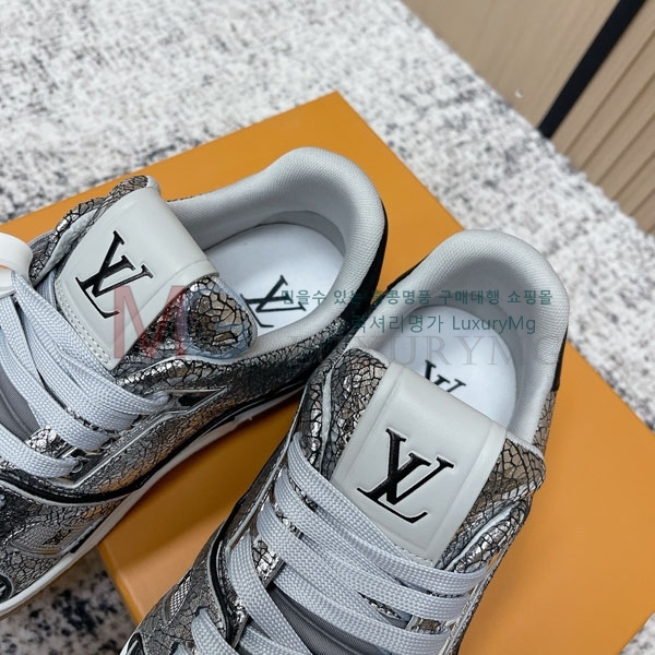 �������� ����*�� ����Ŀ�� LV7226066-8