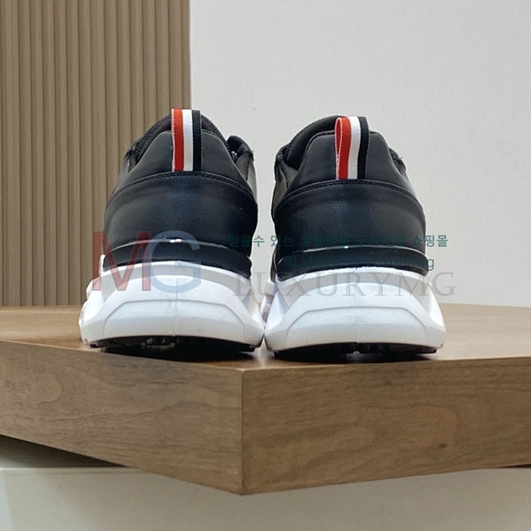 ���� ��**�� ����Ŀ�� MO226011-3