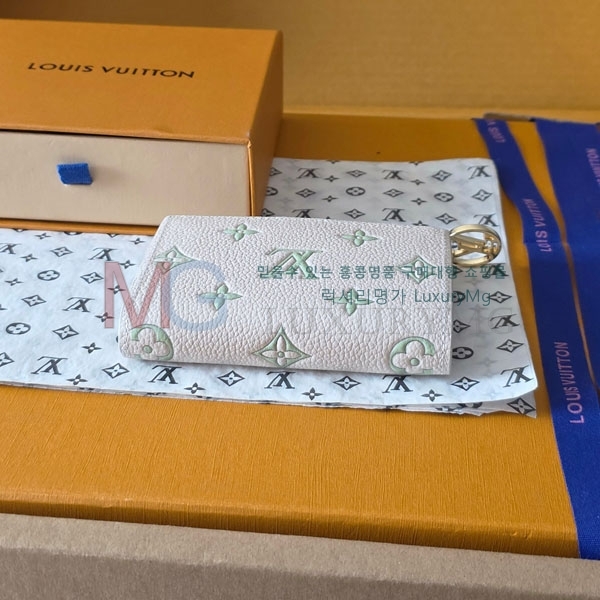 ���̺��� Ŭ���� ���� M27742-2