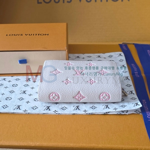 ���̺��� Ŭ���� ���� M28275-3