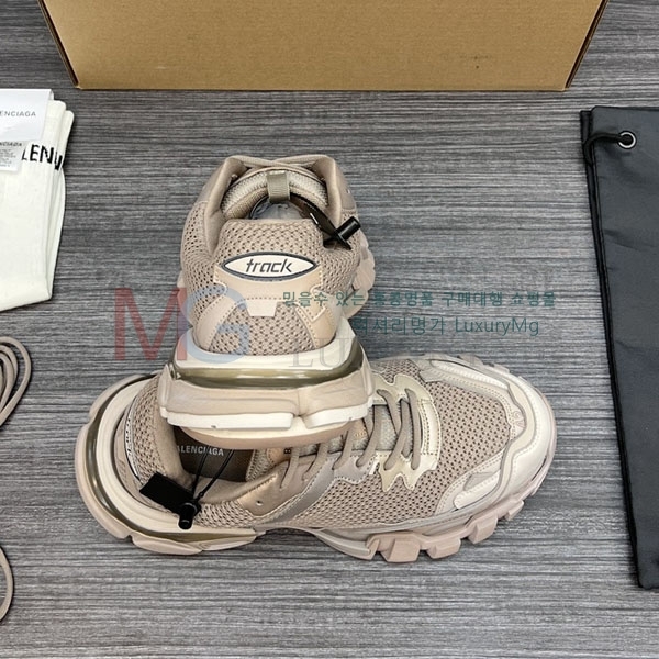 �߷��þư� ����Ŀ�� B0888052-1