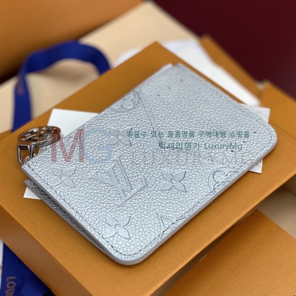 ���̺��� Ȧ�� ī������ M26513-1