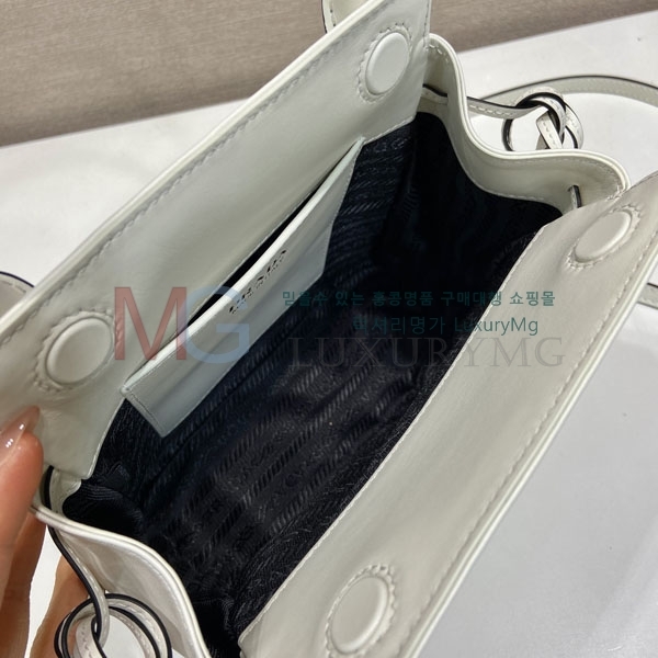 ����� ĳ�� �̴� ���� �ڵ�� 1BA496-2