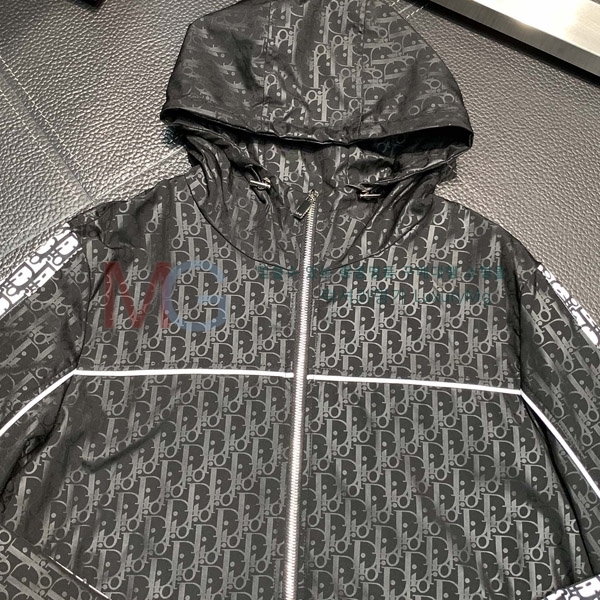 ���� ��� ���� 3833132