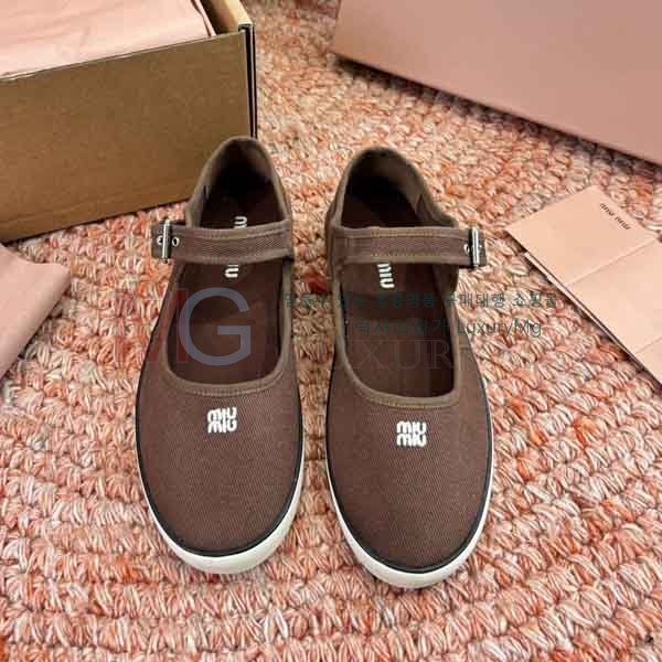 ���� �̿�̿� ����Ŀ�� MIU08991-2