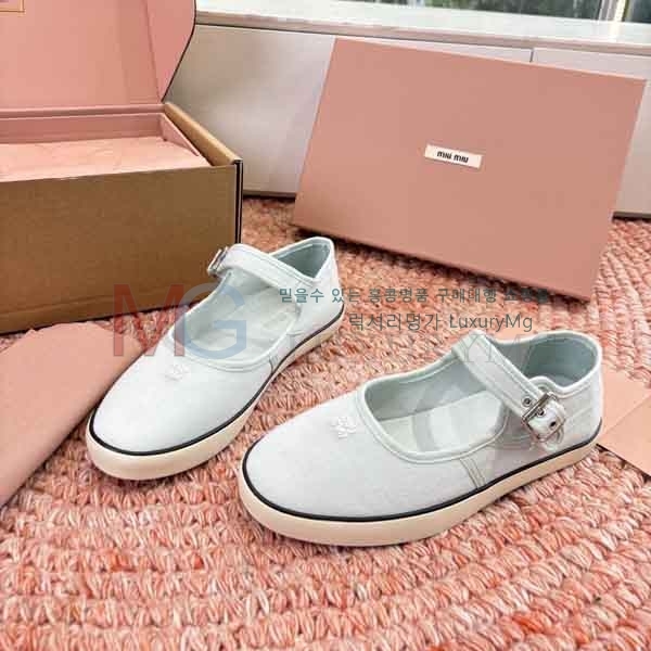 ���� �̿�̿� ����Ŀ�� MIU08991-3