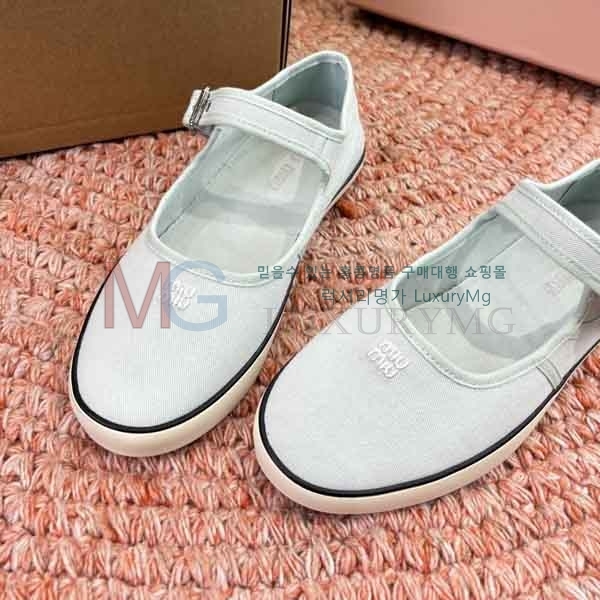 ���� �̿�̿� ����Ŀ�� MIU08991-3