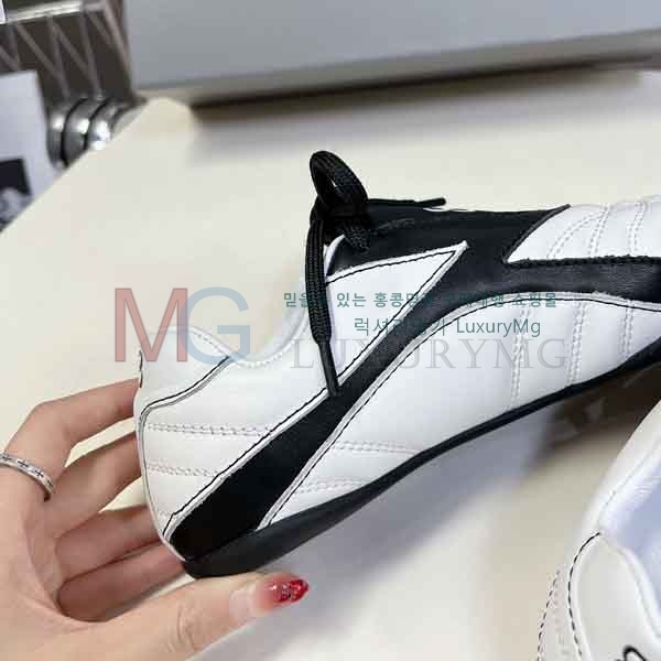 ���� �߷��þư� ����Ŀ�� BL327790-3