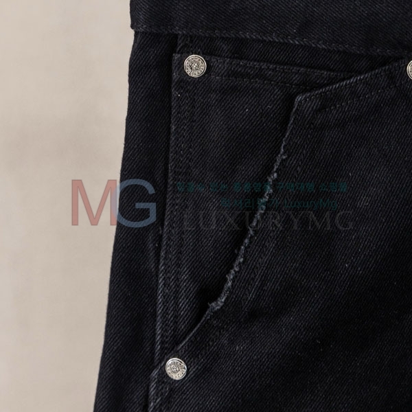 �������� ũ������ �ݹ��� 2343464-7